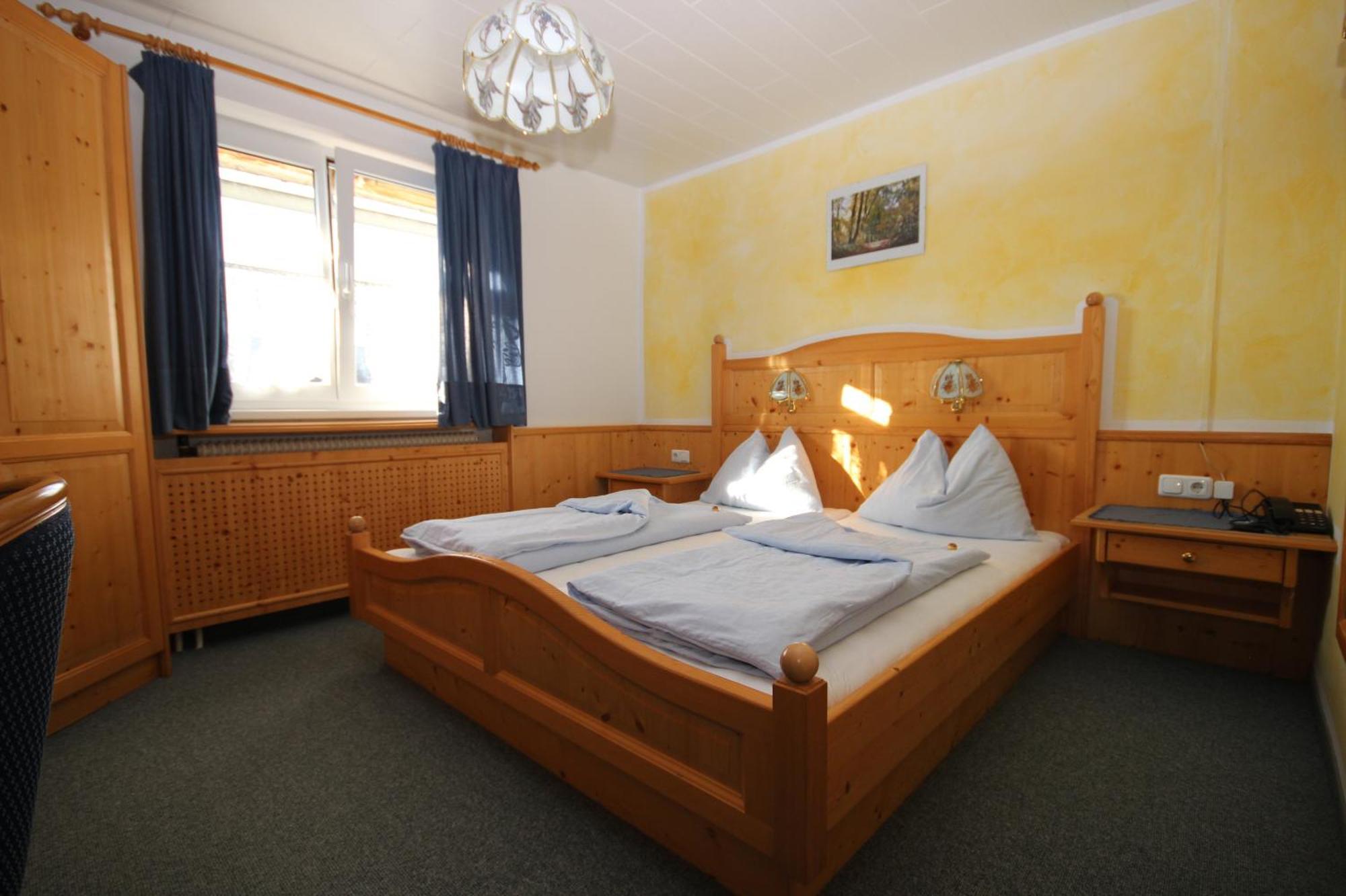 Landgasthof Spitzerwirt Sankt Georgen im Attergau Εξωτερικό φωτογραφία